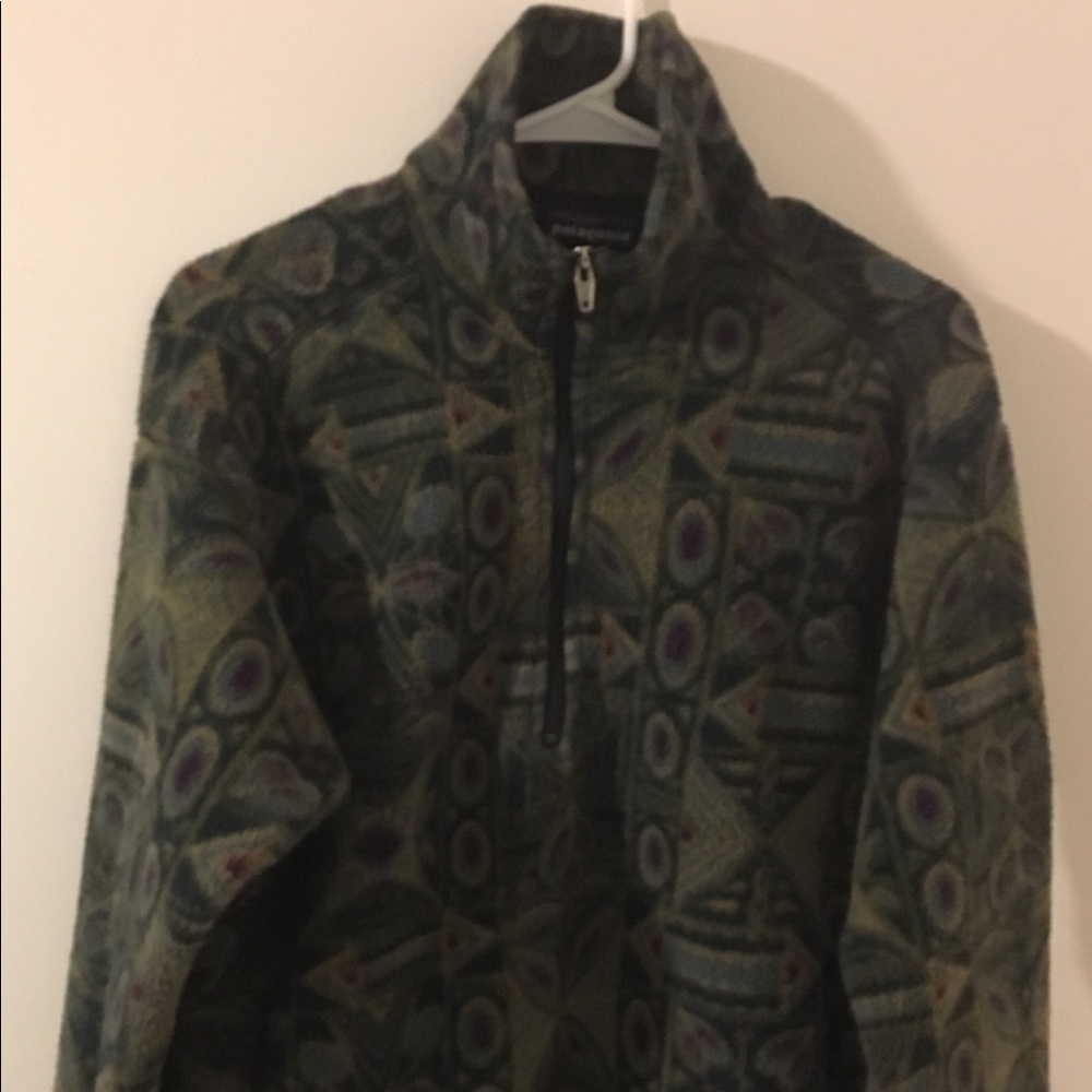 Vintage women’s Patagonia fleece sweater size S